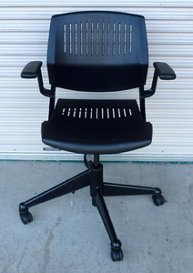 Steelcase　VECTA　Kart　Chair　カートチェア　肘付き　ヌードタイプ