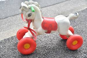 昭和 　レトロ　アンティーク 　乗用玩具 お馬さん おもちゃ プラスチック製木馬 足けり 