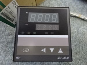RKC　理化工業　電子温度調節器　C900-WD07　C900　デジタル指示調節器　デジタル温度調節計　温調器　A101