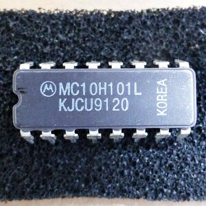 モトローラ製ECL　MC10H101L Quad OR/NOR Gate　送料込