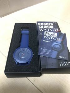 【Hmmm!?】RUGGED SILICONE WATCH★シンプルデザイン　腕時計★navy 青★未使用