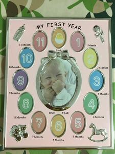 写真立て　出産祝い　赤ちゃんの思い出と成長　新生児　おしゃれなデザイン　贈答品にも　インテリア