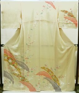 【日本橋つつ井】=正絹　訪問着　袷仕立て　クリーム色　絞り入り　裄長め（68センチ）のМサイズ　中古美品　パールトーン加工済み