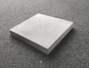40【コンクリート平板 薄型】 30cm×30cm×4cm セメントブロック 300×300×40 敷石 土台 正方形 四角 約8kg 