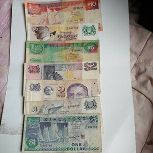 シンガポール旧紙幣7枚合計26ドル
