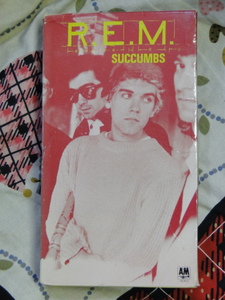 R.E.M. Succumbs (1993, VHS) rem 