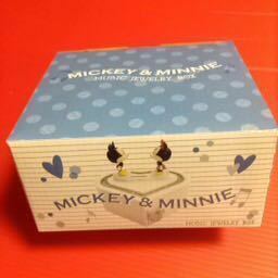 ミッキー&amp;ミニー ミュージック ボックス♪引き出しを開けるとミッキー&amp;ミニーが回転・まばたきしながらキスします。オルゴール 小物入れ